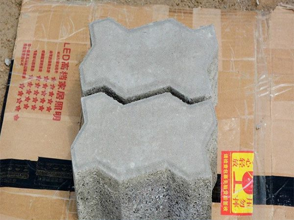 曲波砖